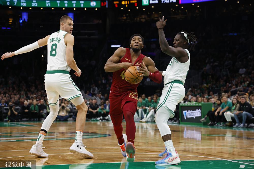 伯卡特将与 伯卡特将与