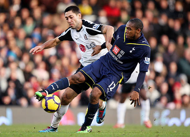 球迷拿着他 球迷拿着他